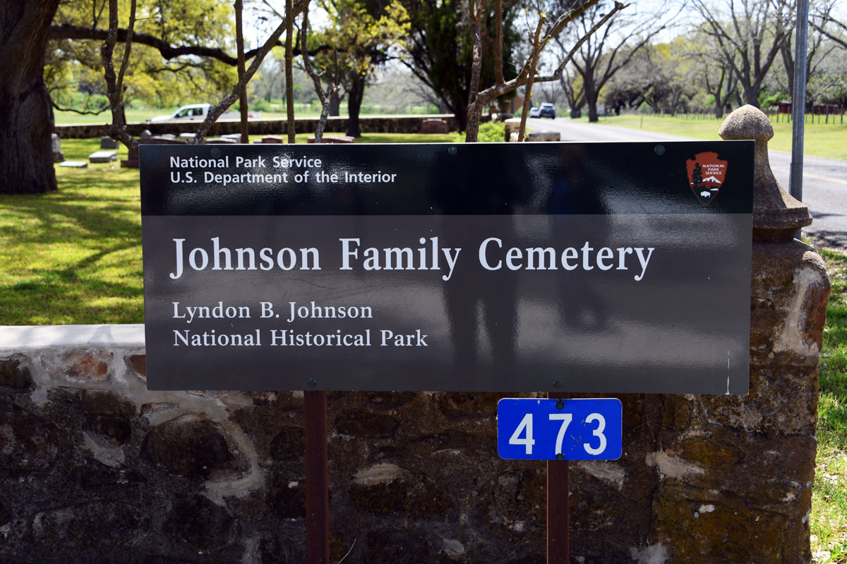207 The Johnson Family Cemetery.JPG